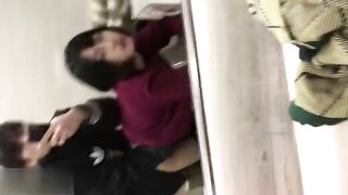 [国产]奶子雪白的大学生妹子和男友对著镜子啪啪